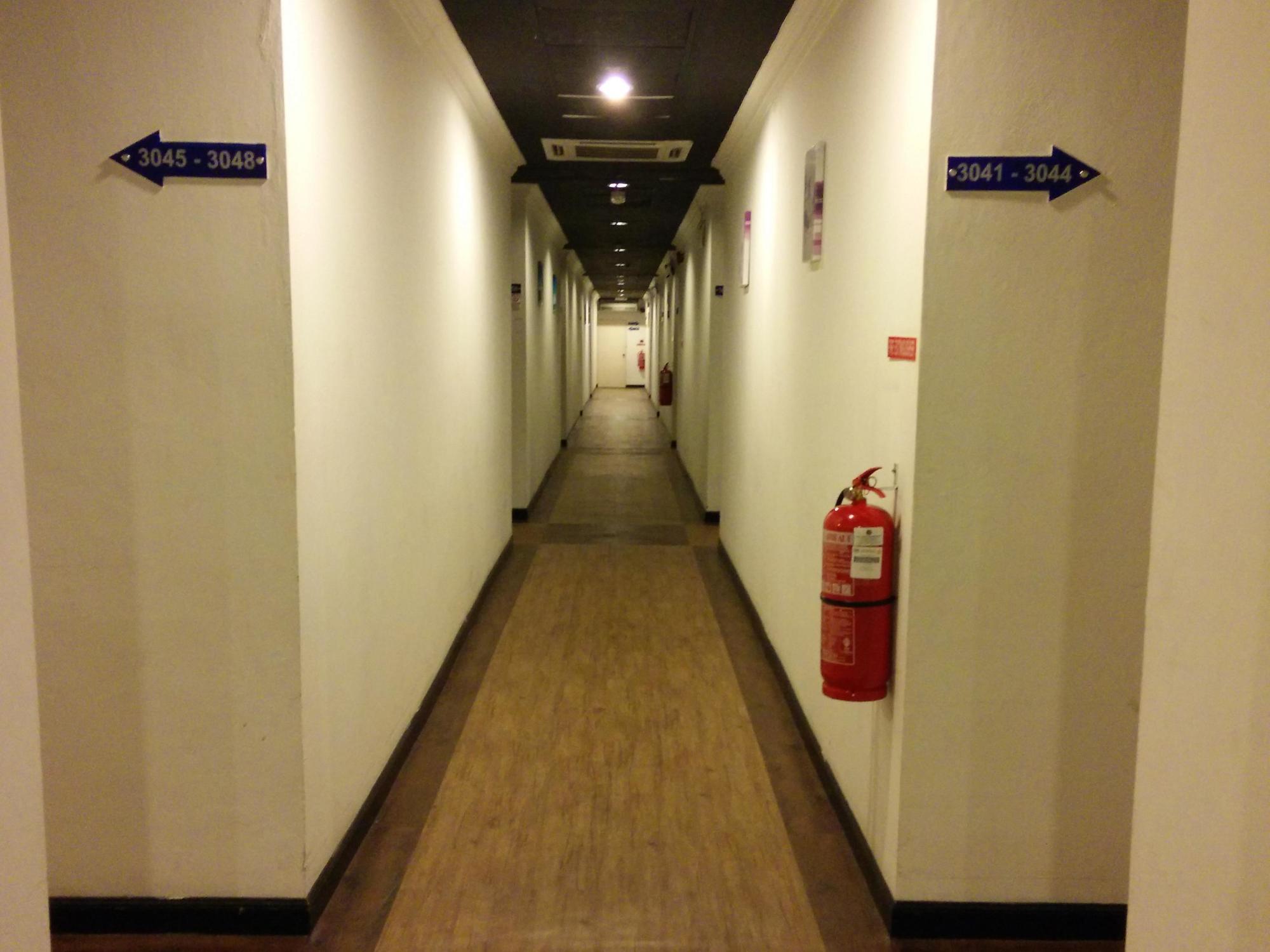 Switz Paradise Hotel - 5 Minute Walk To Centre Point And 10 Minute Walk To Waterfront- Kota Kinabalu Eksteriør billede